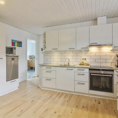 Holiday home Erle - 1-5km From The Sea In Nw Jutland By Interhome